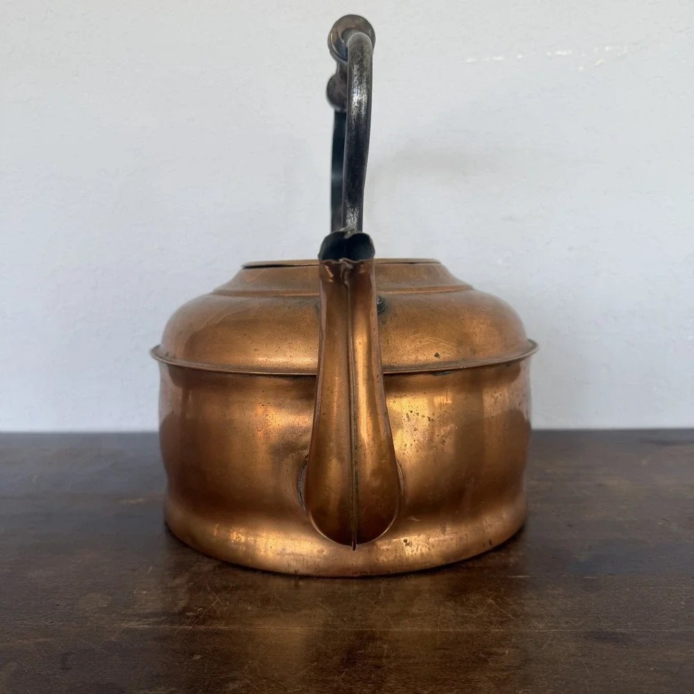 Antique Hammered Copper‎ Tea Kettle Wood Handle Ornate Lid Vintage Large